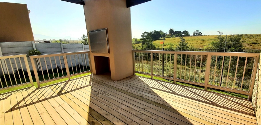 3 Bedroom Property for Sale in Mooikloof Country Estate Western Cape